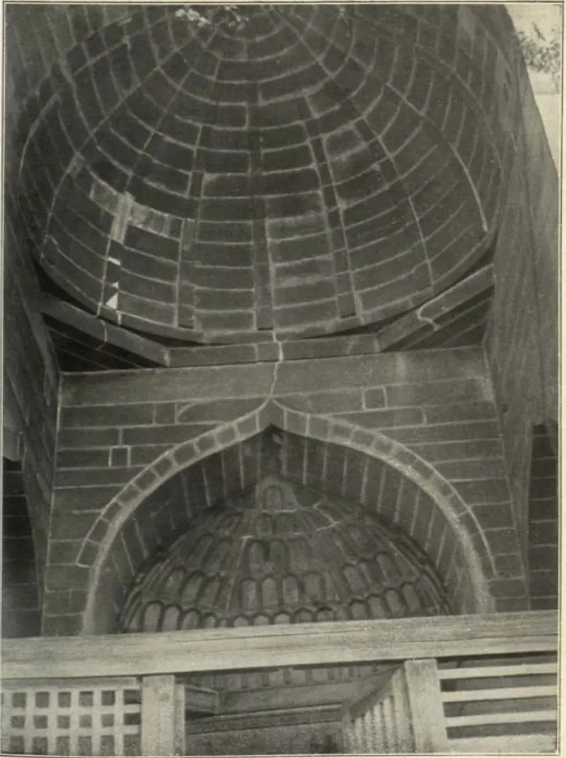 Cúpula interior del pórtico de la Mezquita Qingjing, hacia 1910